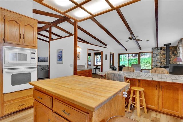 18370 Jayhawk Dr, Penn Valley, CA 95946