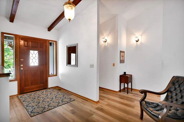 18370 Jayhawk Dr, Penn Valley, CA 95946