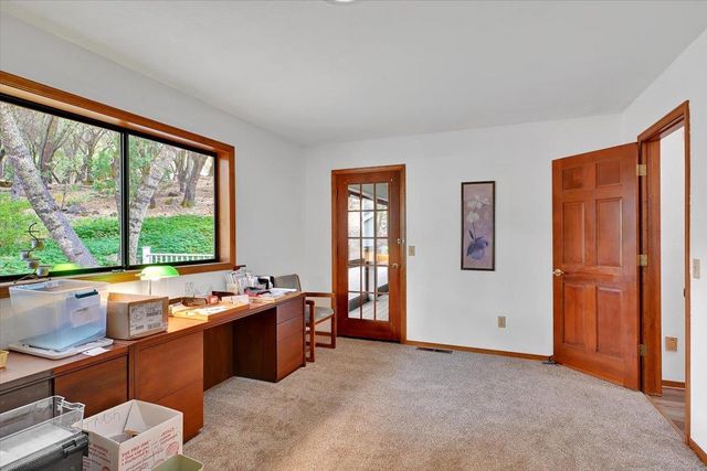 18370 Jayhawk Dr, Penn Valley, CA 95946