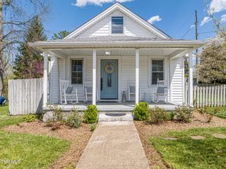 313 Southeast Tanner Street, Abingdon, VA 24210