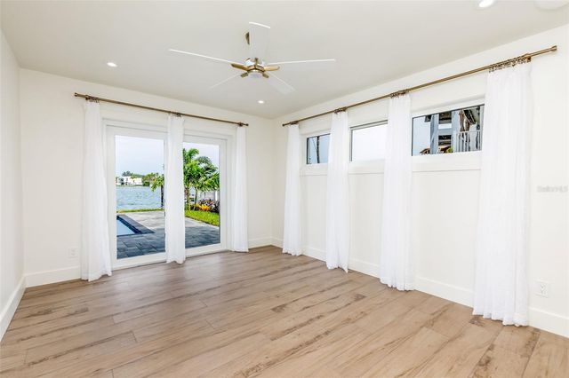 10350 PARADISE BOULEVARD, Treasure Island, FL 33706