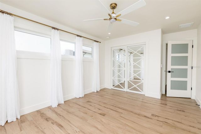 10350 PARADISE BOULEVARD, Treasure Island, FL 33706