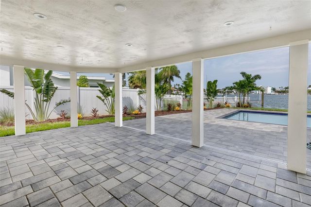 10350 PARADISE BOULEVARD, Treasure Island, FL 33706