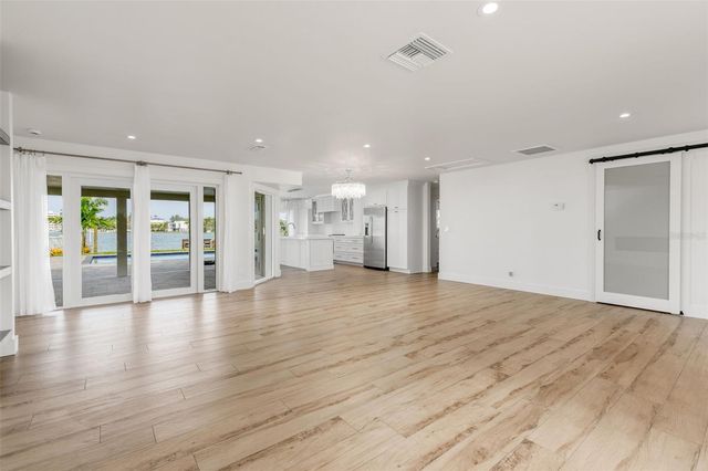 10350 PARADISE BOULEVARD, Treasure Island, FL 33706