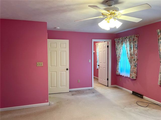 493 Cannongate Dr, Monroeville, PA 15146