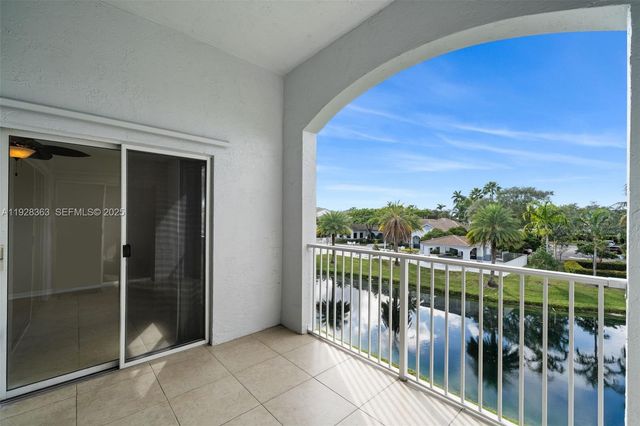 2600 S University Dr 326, Davie, FL 33328