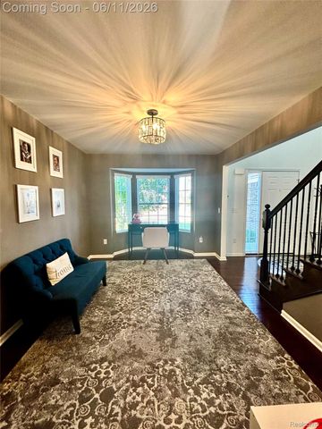 9292 Liberty Court, Livonia, MI 48150