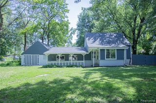 20500 Mckishnie Street, Clinton Township, MI 48035
