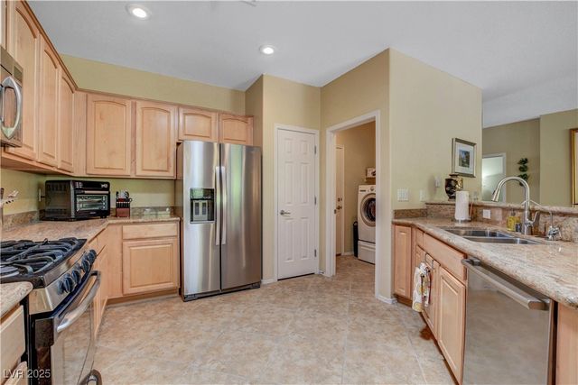 2176 Shadow Canyon Drive, Henderson, NV 89044