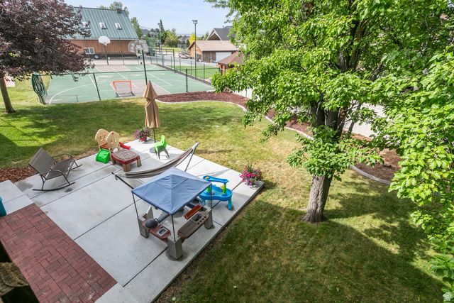 1148 E RAYMOND RD, Fruit Heights, UT 84037