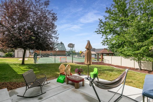 1148 E RAYMOND RD, Fruit Heights, UT 84037