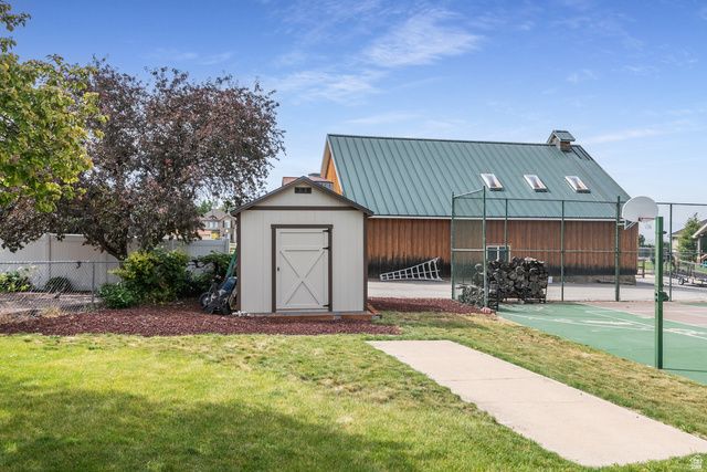 1148 E RAYMOND RD, Fruit Heights, UT 84037