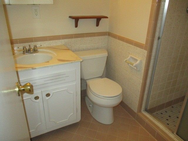 829 Kenny St, Gallatin, TN 37066