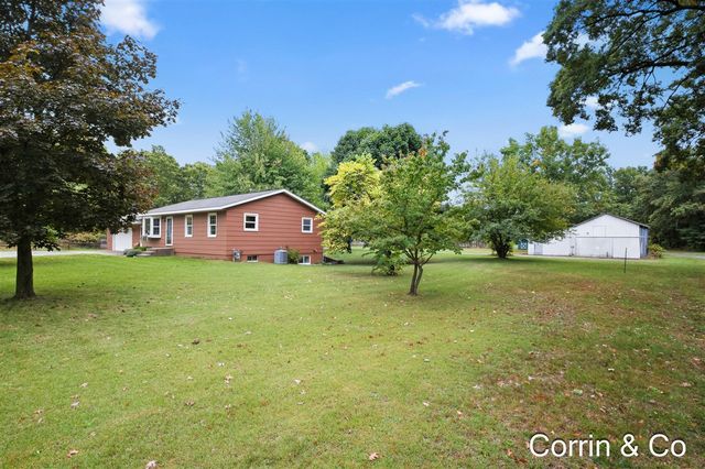 12478 N Cedar Drive, Grand Haven, MI 49417