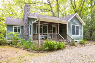 9720 Woodlawn Avenue, Union Pier, MI 49129