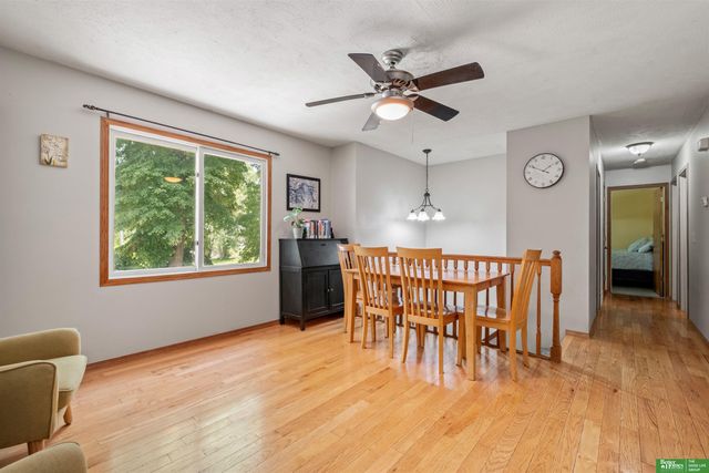 2520 S 8th Street, Omaha, NE 68108