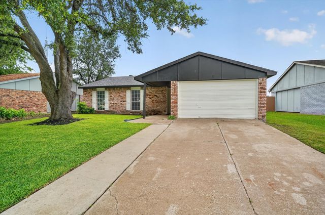 5348 Strickland Avenue, The Colony, TX 75056