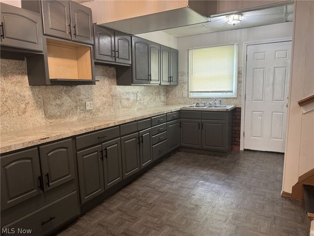 844 Ardella Avenue, Akron, OH 44306