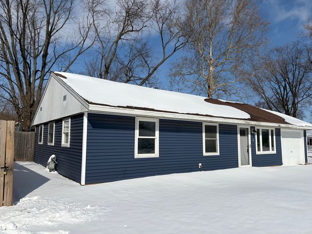 3102 W John Street, Champaign, IL 61821