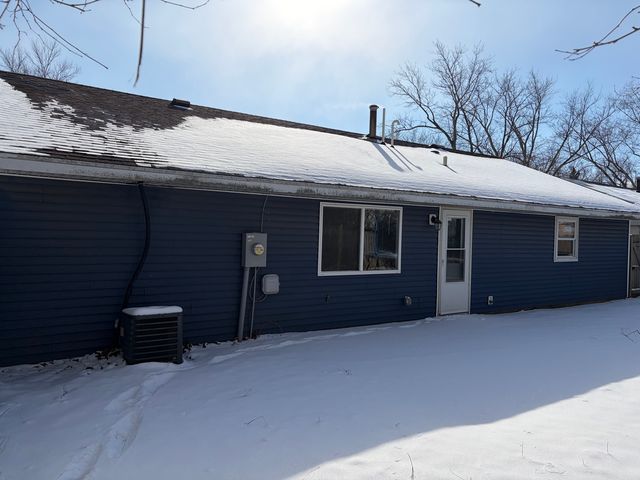 3102 W John Street, Champaign, IL 61821