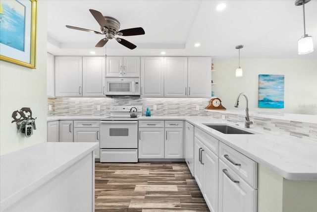9397 MIDNIGHT PASS ROAD 906, Sarasota, FL 34242