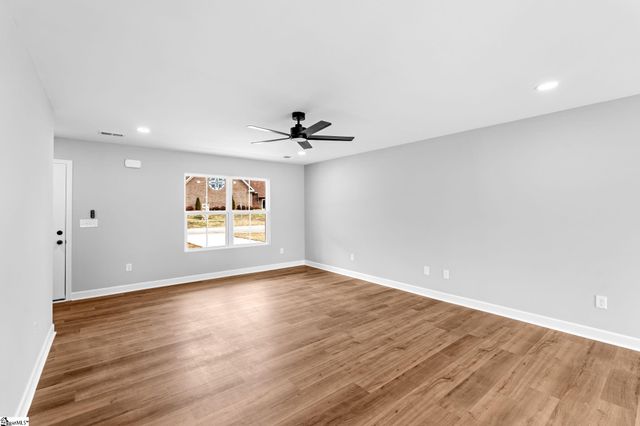 1863 Reid School Road, Taylors, SC 29687