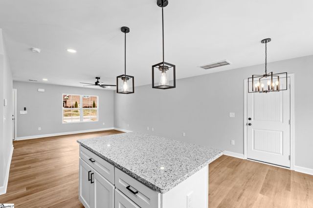 1863 Reid School Road, Taylors, SC 29687