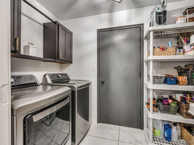 11608 N 109th East Place, Collinsville, OK 74021