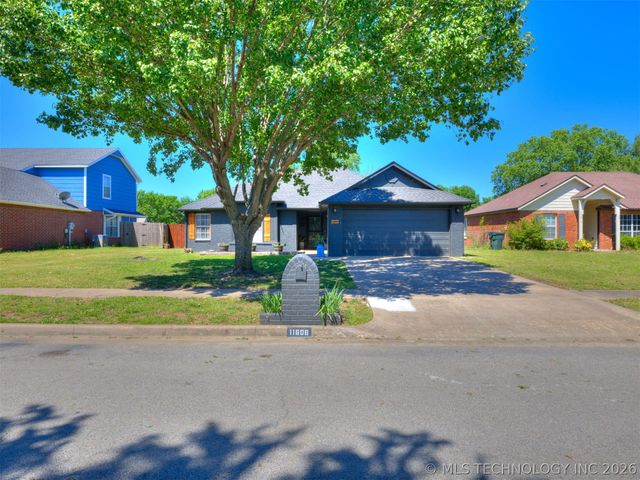 11608 N 109th East Place, Collinsville, OK 74021