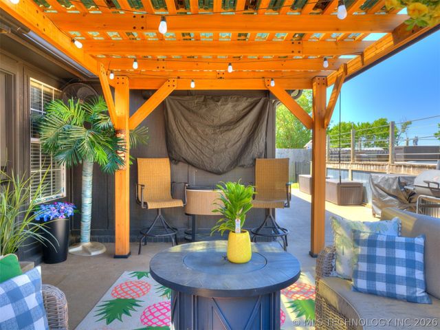 11608 N 109th East Place, Collinsville, OK 74021