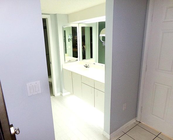 9563 Weldon Circle D110, Tamarac, FL 33321