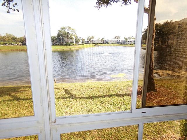 9563 Weldon Circle D110, Tamarac, FL 33321