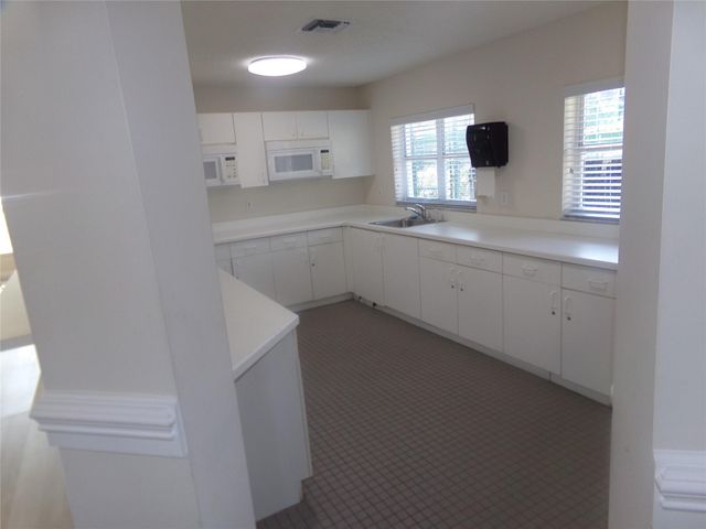 9563 Weldon Circle D110, Tamarac, FL 33321