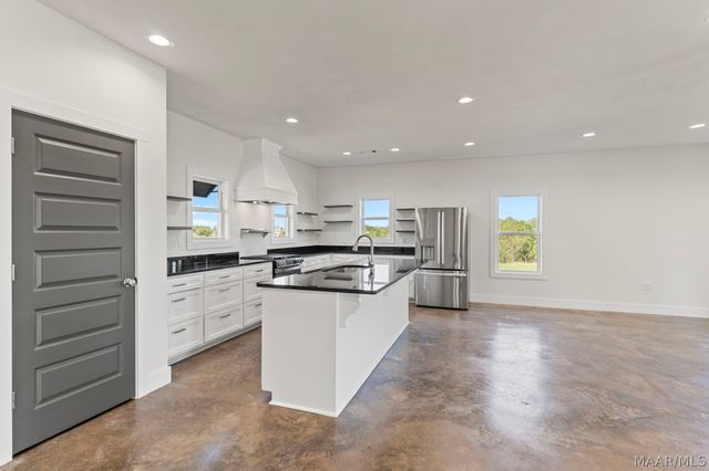 665 Thorn Trace, Montgomery, AL 36105