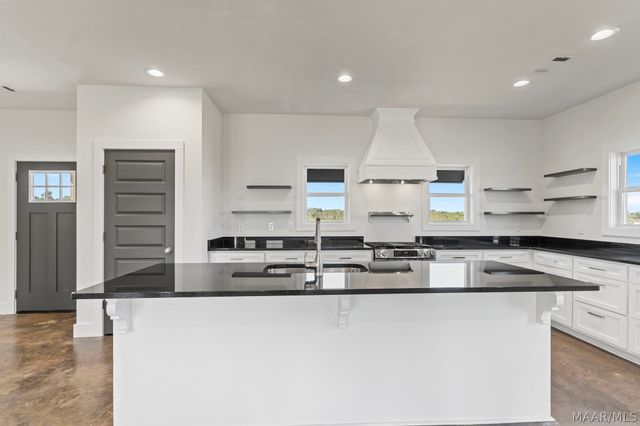 665 Thorn Trace, Montgomery, AL 36105