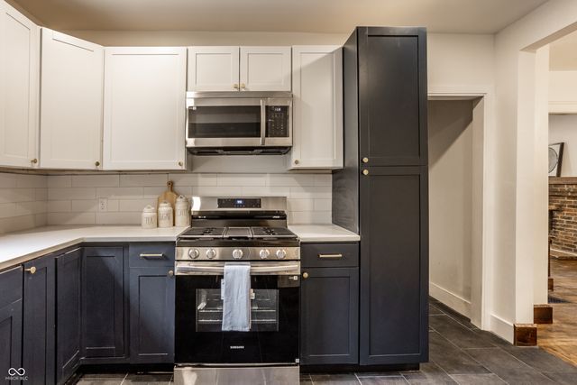 614 N Bosart Avenue, Indianapolis, IN 46201