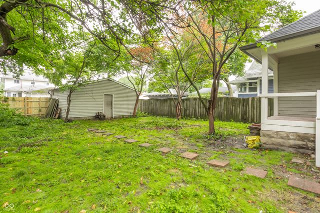 614 N Bosart Avenue, Indianapolis, IN 46201
