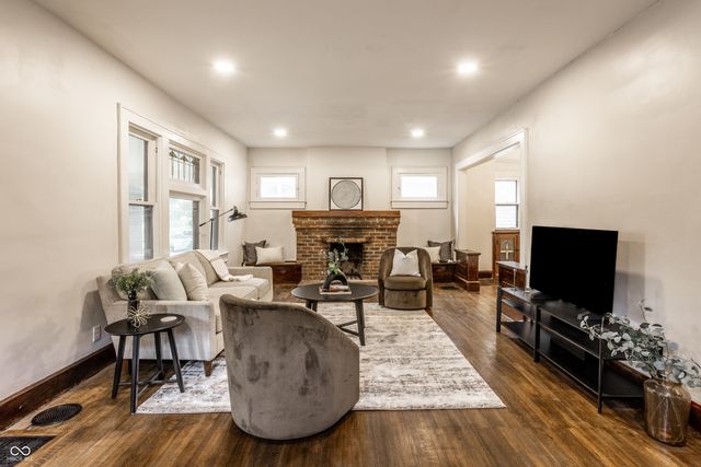 614 N Bosart Avenue, Indianapolis, IN 46201