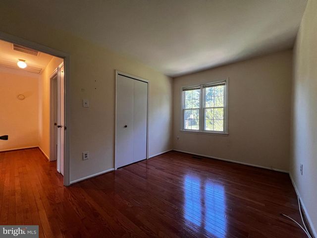 25 MARWOOD CT, Rockville, MD 20850