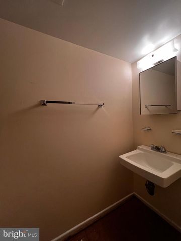 25 MARWOOD CT, Rockville, MD 20850