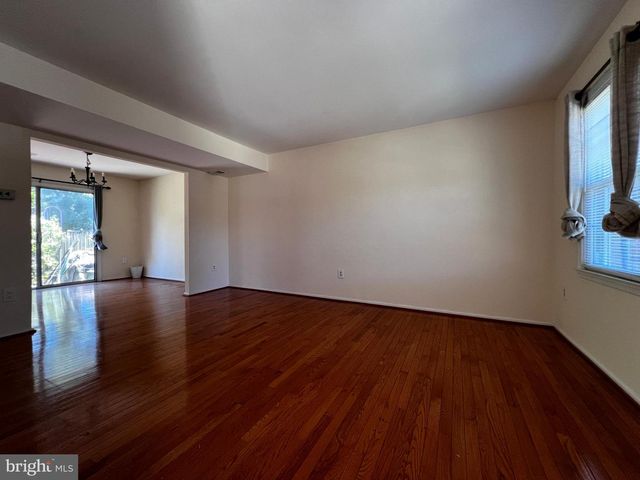 25 MARWOOD CT, Rockville, MD 20850