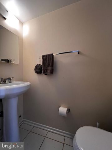 25 MARWOOD CT, Rockville, MD 20850