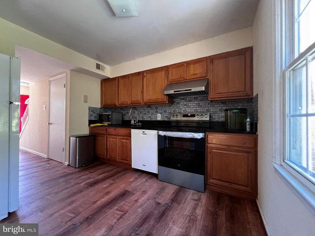25 MARWOOD CT, Rockville, MD 20850