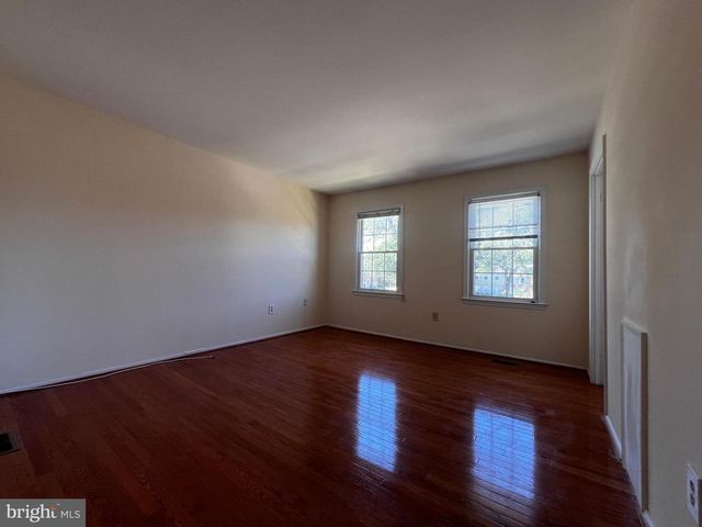25 MARWOOD CT, Rockville, MD 20850