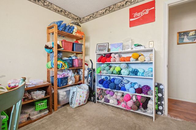 1108 Savannah Drive, Ennis, TX 75119