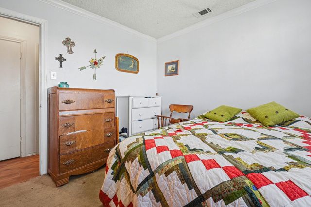 1108 Savannah Drive, Ennis, TX 75119