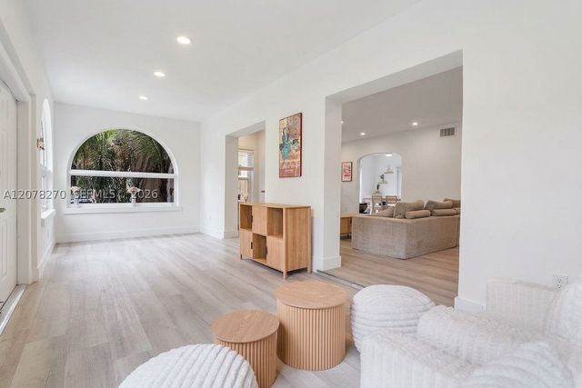 22 NE 44th St 0, Miami, FL 33137