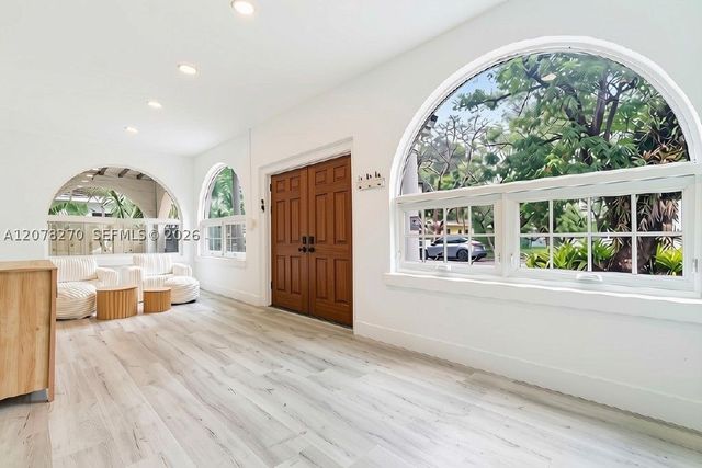 22 NE 44th St 0, Miami, FL 33137