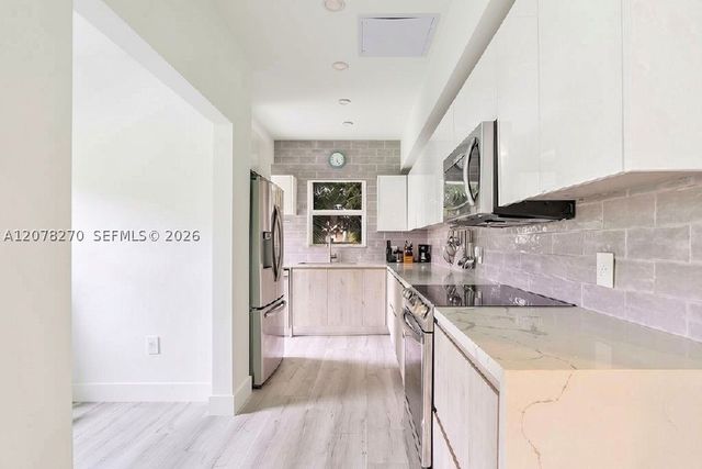 22 NE 44th St 0, Miami, FL 33137