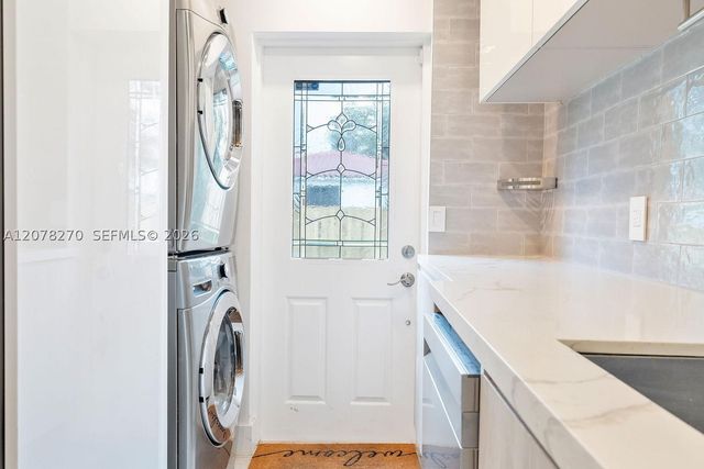 22 NE 44th St 0, Miami, FL 33137